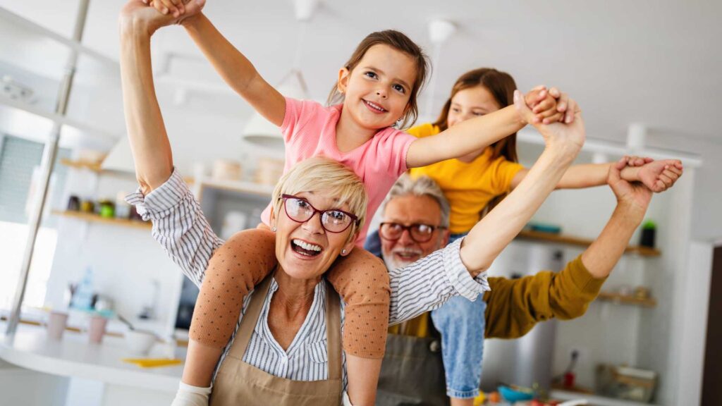 Apoyo para los Cuidadores Mayores de Niños con Autismo: 5 Estrategias para Planificar el Futuro Supporting aging caregivers of children with autism: 5 future planning strategies
