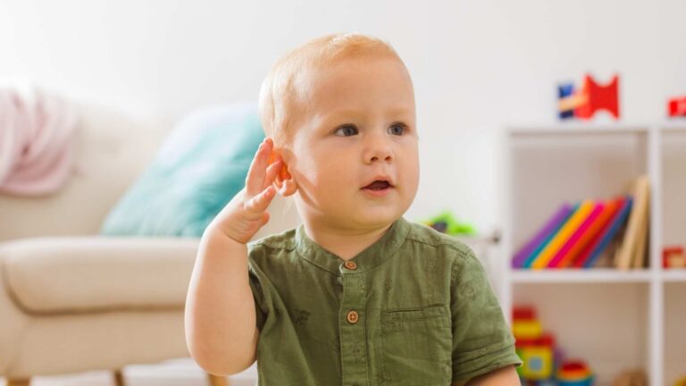 Why Isn’t My Toddler Talking Yet A Parent’s Guide to Speech Delays, Autism, and What to Do Next